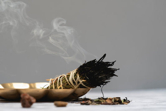 How to Properly Perform a Sage Smudging Ritual