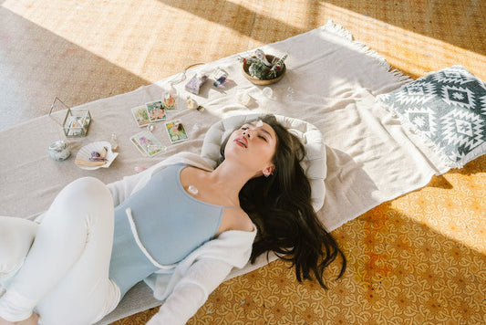 A Beginner’s Guide to Spirit Cleansing with Sage and Palo Santo Sticks
